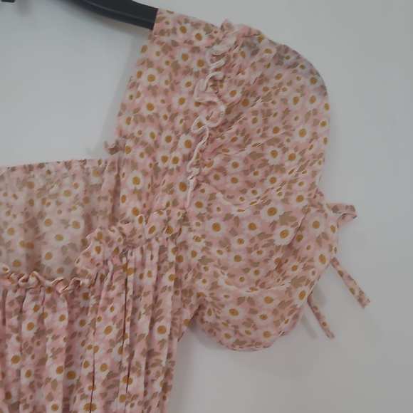 Smocked Square-Neck Pink Floral Midi Dress - Picture 4 of 16